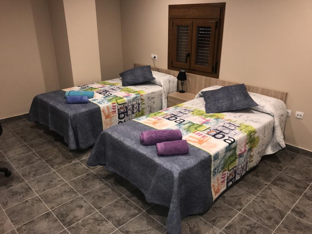Apartamentos Mequedo Alcañiz Buitenkant foto
