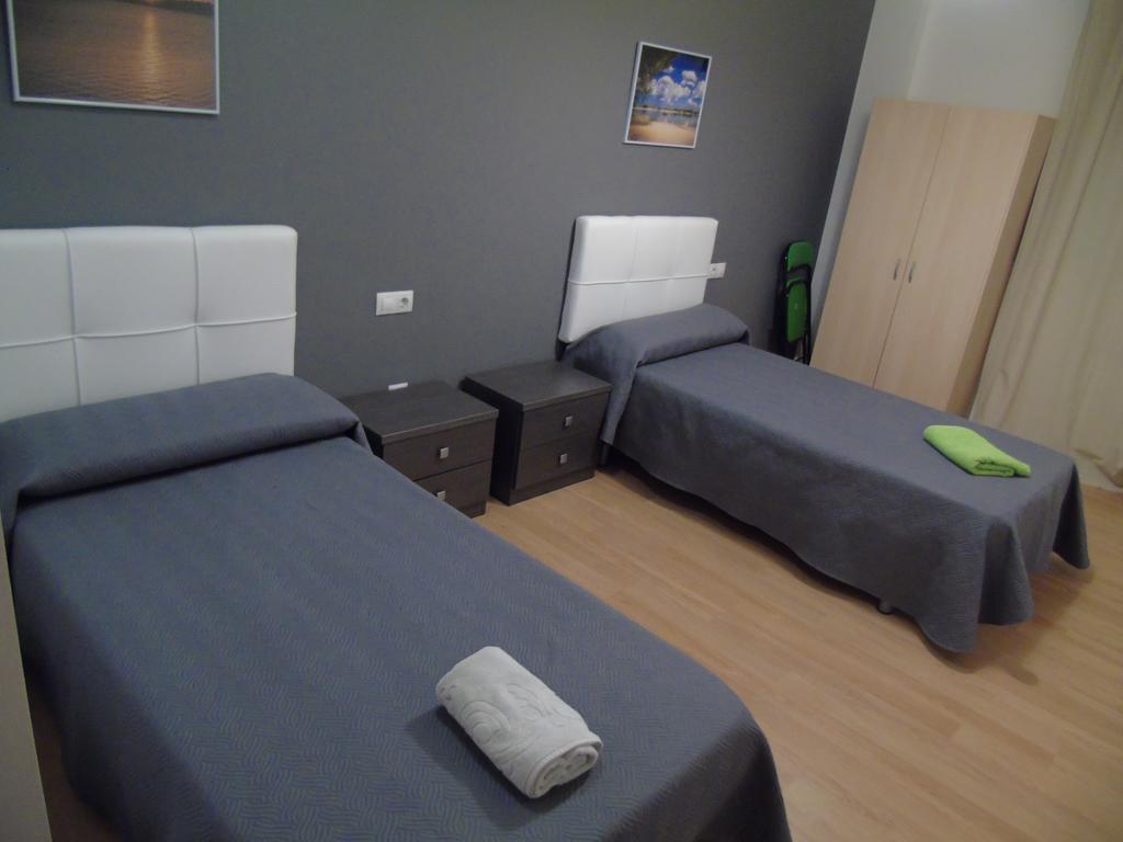 Apartamentos Mequedo Alcañiz Buitenkant foto