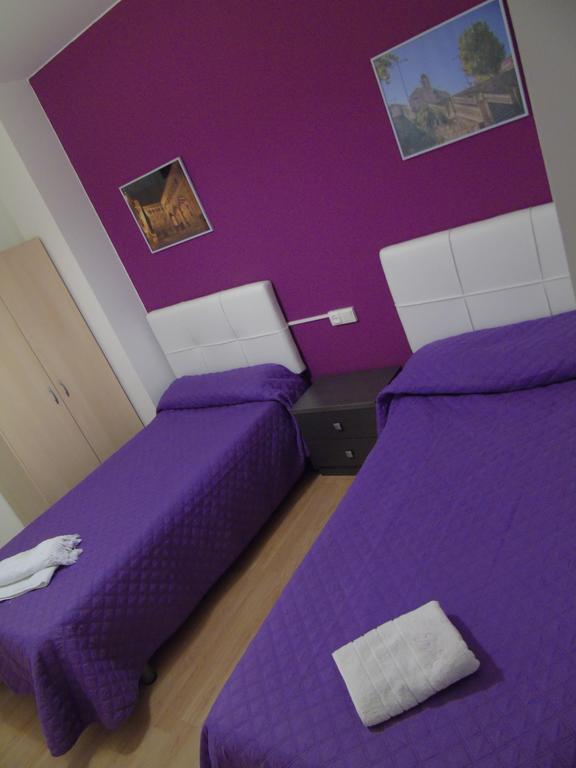 Apartamentos Mequedo Alcañiz Buitenkant foto